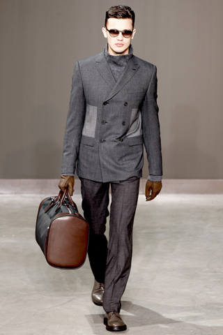 Louis Vuitton / - 2010-2011